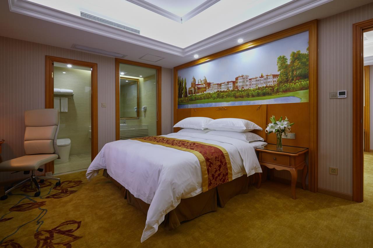 Venus International Hotel Shanghai South Shenjiang Road Exterior foto